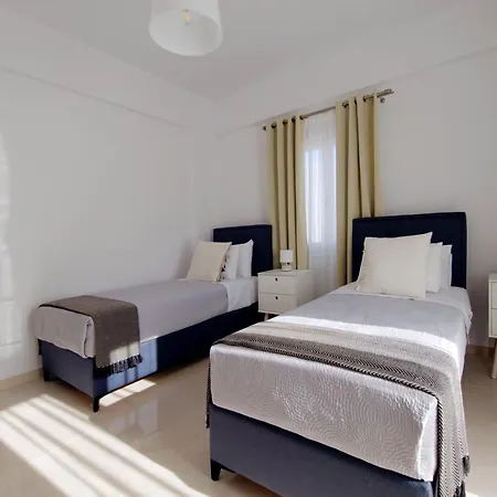 Betty's Serenity House Apartamento Kamári