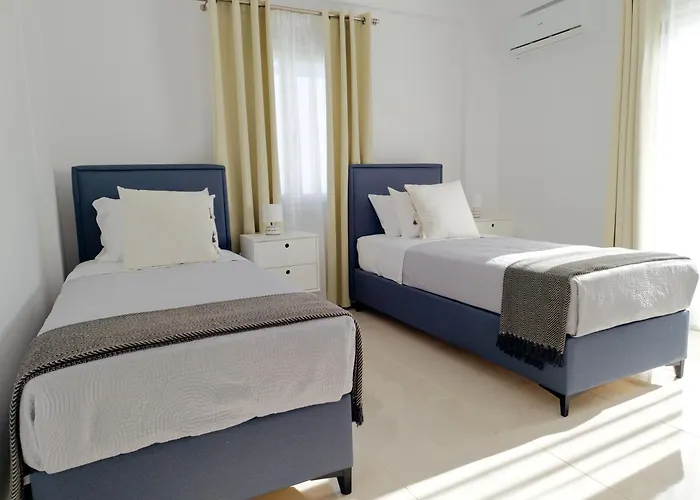 Betty's Serenity House Kamári