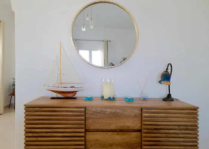 Betty's Serenity House Apartamento Kamári