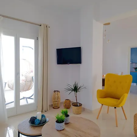 Διαμέρισμα Betty's Serenity House *