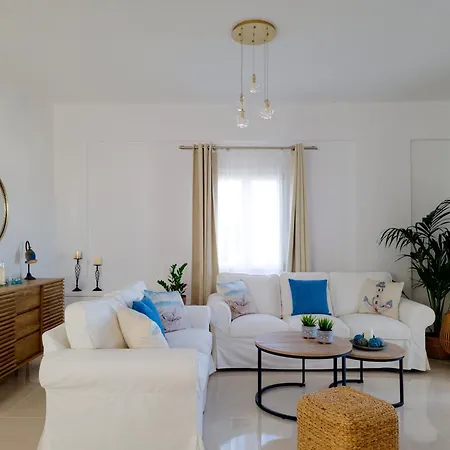 Betty's Serenity House Apartamento Kamári