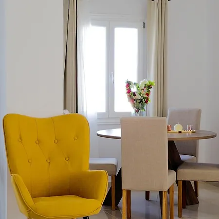 Betty's Serenity House * Καμάρι
